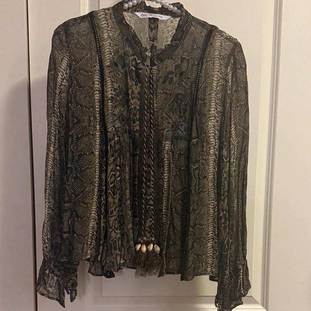 EUC Zara Olive Python Print Open Front Embroidered Tassel Fringe Blouse Small